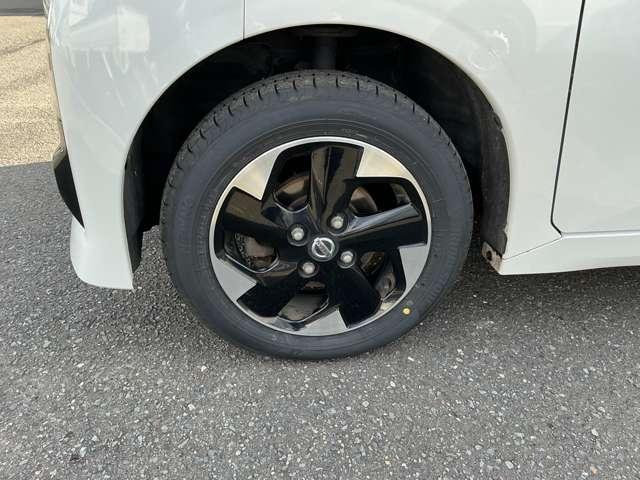 ルークス 660 ハイウェイスターX プロパイロット 4WD 盗難防止システム 追突防止装置 全方位モニター ワンオーナー ドライブレコーダー LEDライト インテリキー 追従クルコン アルミホイール レーンアシスト ETC キーフリー パワーウィンドウ ABS(19枚目)