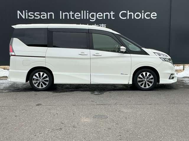 セレナ ２．０　ハイウェイスター　プロパイロット　エディション　プロパイロット搭載　カーテンエアバック　盗難防止装置　ＬＤＷ　アダクティブクルーズコントロール　ワンオーナー　ＥＴＣ車載器　ワンセグＴＶ　メモリナビ　ナビＴＶ　アルミホイール　パワーウィンドウ　ＡＢＳ（6枚目）