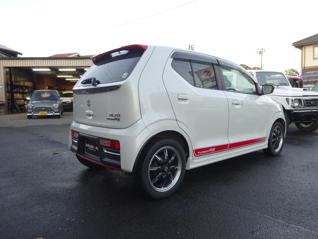 アルトターボRS ベースグレード 4WD ワンオーナー車 バックカメラ スマートキー プッシュスタート 革巻ステアリング シートヒーター 電動格納ミラー フォグランプ アルミ(5枚目)