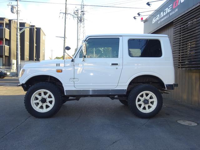 ジムニー ランドベンチャー 4WD ターボ リフトアップ3インチ 社外バンパー 社外マフラー ナルディウッドステアリング アルミ ETC エアコン パワステ エンジンスターター(8枚目)