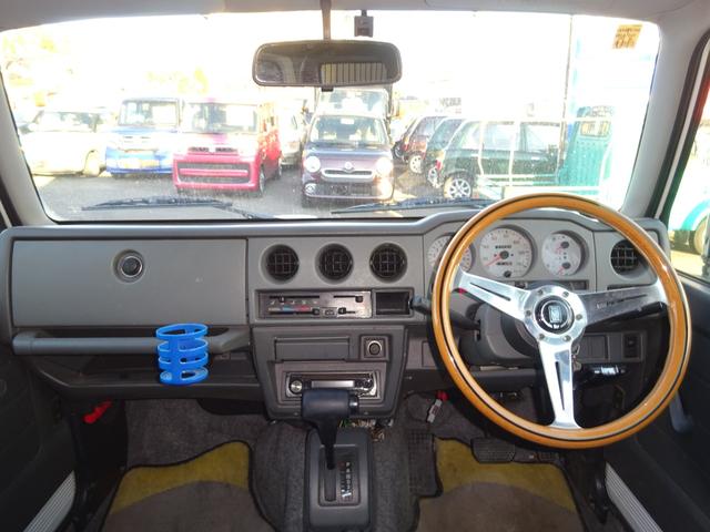 ジムニー ランドベンチャー 4WD ターボ リフトアップ3インチ 社外バンパー 社外マフラー ナルディウッドステアリング アルミ ETC エアコン パワステ エンジンスターター(13枚目)