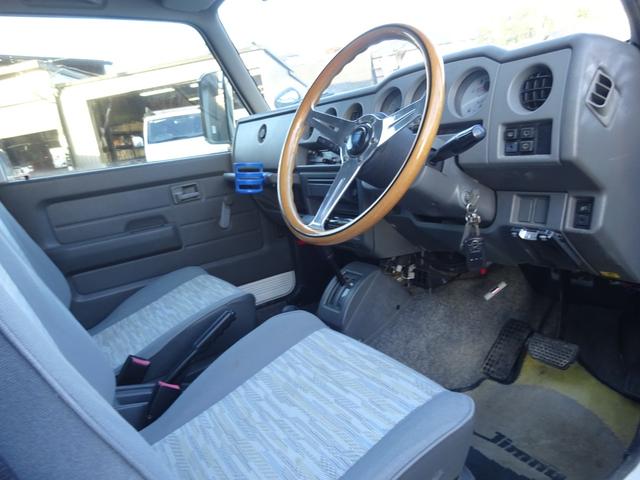 ジムニー ランドベンチャー 4WD ターボ リフトアップ3インチ 社外バンパー 社外マフラー ナルディウッドステアリング アルミ ETC エアコン パワステ エンジンスターター(23枚目)