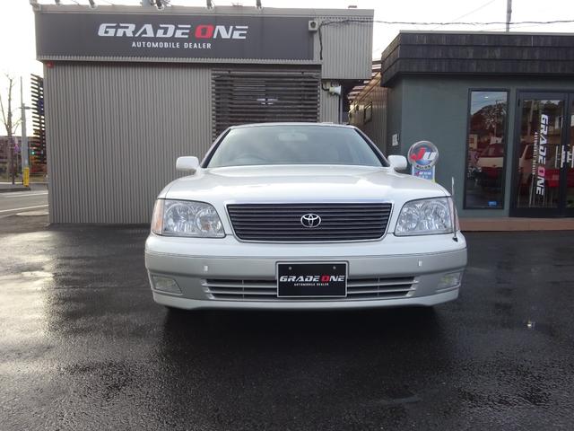 セルシオ Ｃ仕様　本革巻ステアリング　皮シート　パワーシート　シートヒーター　ウッドパネル　キーレス　ナビ　ＨＩＤヘッドライト　クルーズコントロール　トラクションコントロール（2枚目）