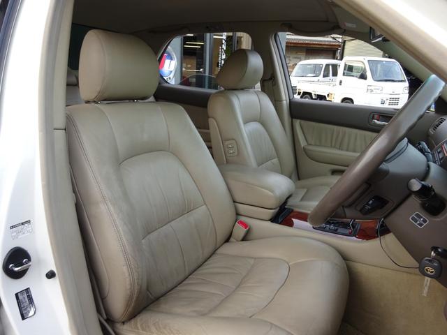 セルシオ Ｃ仕様　本革巻ステアリング　皮シート　パワーシート　シートヒーター　ウッドパネル　キーレス　ナビ　ＨＩＤヘッドライト　クルーズコントロール　トラクションコントロール（27枚目）