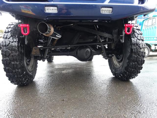 ジムニー ＸＣ　リフトＵＰ　ヨコハマジオランダーＸ－ＭＴ　ＦＡＲＭアルミ　ハイブリッジファーストリーディングアーム　Ｋ－プロダクツ減衰調整ショックサスペンション　調整式ラテラルロッド　社外マフラーバンパーリアスポイラ（36枚目）