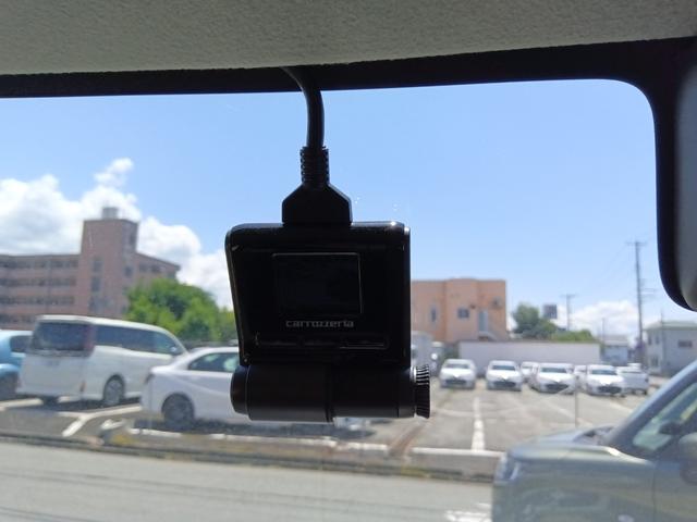 スペーシアカスタム ハイブリッドXS 4WD 社外ドライブレコーダー バックカメラ 両側電動スライドドア 社外ナビ TV クリアランスソナー レーンアシスト 衝突被害軽減システム オートライト LEDヘッドランプ スマートキー(5枚目)