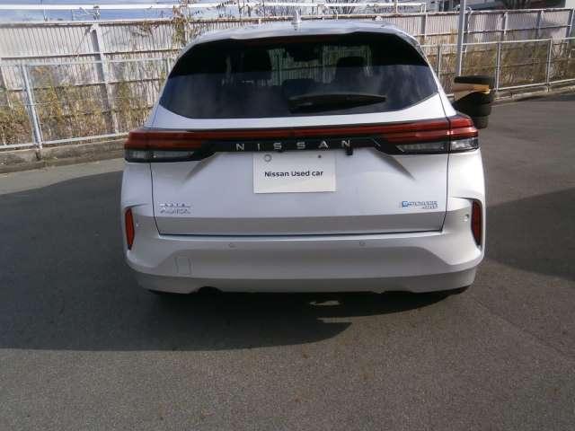 オーラ 1.2 G FOUR レザーエディション 4WD(5枚目)