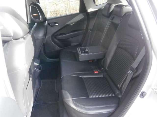 オーラ 1.2 G FOUR レザーエディション 4WD(9枚目)