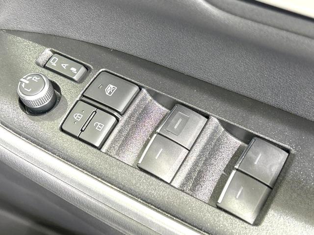ヴォクシー ハイブリッドＳ－Ｚ　禁煙車　フリップダウン　メーカー１０．５型ナビ　バックカメラ　両側電動ドア　レーダークルーズ　パワーバックドア　デジタルインナーミラー　ハーフレザーシート　Ｂｌｕｅｔｏｏｔｈ　ＥＴＣ　ＬＥＤヘッド（58枚目）