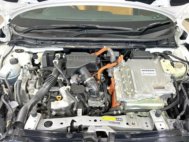 キックス Ｘ　ツートーンインテリアエディション　禁煙車　ＳＤナビ　プロパイロット　全周囲カメラ　衝突被害軽減システム　ドラレコ　フルセグ　シートヒーター　デジタルインナーミラー　クリアランスソナー　ＬＥＤヘッド　ステアリングヒーター　車線逸脱警報（18枚目）
