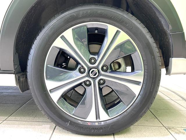 キックス Ｘ　ツートーンインテリアエディション　禁煙車　ＳＤナビ　プロパイロット　全周囲カメラ　衝突被害軽減システム　ドラレコ　フルセグ　シートヒーター　デジタルインナーミラー　クリアランスソナー　ＬＥＤヘッド　ステアリングヒーター　車線逸脱警報（28枚目）