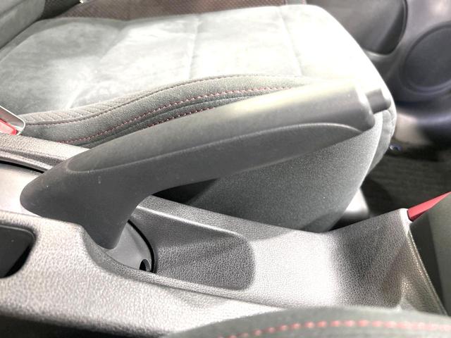 ノート ｅ－パワーニスモ　禁煙車　純正ナビ　衝突軽減装置　レーダークルーズ　デジタルインナーミラー　ＬＥＤヘッド　スマートキー　ＥＴＣ　ドラレコ　革巻きステアリング　純正１６インチＡＷ　車線逸脱警報　コーナーセンサー（27枚目）