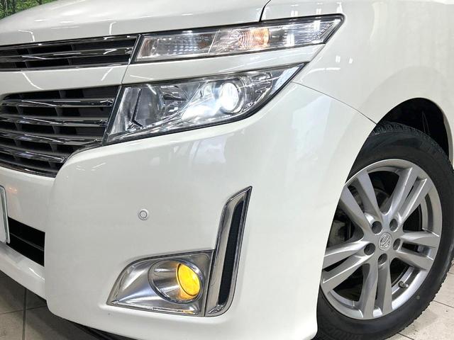 エルグランド ２５０ハイウェイスター　禁煙車　メーカーナビ　両側電動ドア　後席モニター　全周囲カメラ　１００Ｖ電源　スマートキー　ＨＩＤヘッド　ＥＴＣ　オートライト　デュアルエアコン　純正１８インチアルミ　リアエアコン　Ｂｌｕｅｔｏｏｔｈ（13枚目）