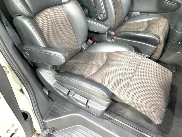 エルグランド ２５０ハイウェイスター　禁煙車　メーカーナビ　両側電動ドア　後席モニター　全周囲カメラ　１００Ｖ電源　スマートキー　ＨＩＤヘッド　ＥＴＣ　オートライト　デュアルエアコン　純正１８インチアルミ　リアエアコン　Ｂｌｕｅｔｏｏｔｈ（51枚目）