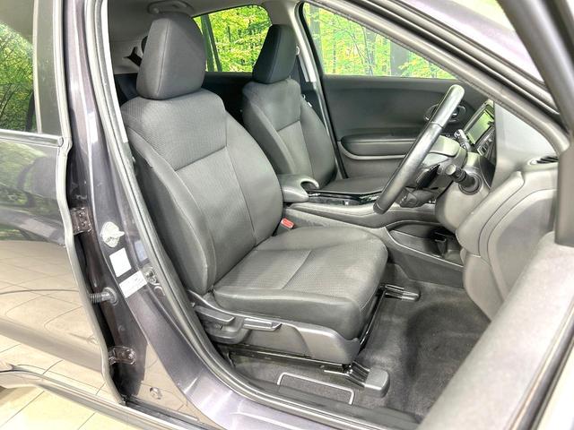 ヴェゼル ハイブリッドＸ　４ＷＤ　メモリーナビ　バックカメラ　禁煙車　ドラレコ　シートヒーター　スマートキー　ＬＥＤヘッド　ＥＴＣ　クルコン　オートライト　オートエアコン　純正１７インチアルミ　Ｂｌｕｅｔｏｏｔｈ　パドルシフト（8枚目）