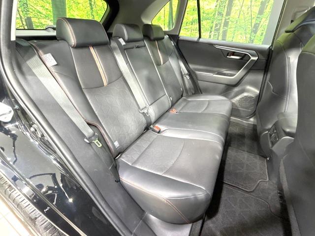 ＲＡＶ４ アドベンチャー　４ＷＤ　純正９型ＳＤナビ　バックカメラ　寒冷地仕様　衝突被害軽減システム　レーダークルーズ　禁煙車　ハーフレザーシート　前席シートエアコン　パワーシート　ドラレコ　コーナーセンサー　スマートキー（10枚目）