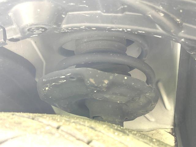 エクストレイル ２０Ｘ　ハイブリッド　エマージェンシーブレーキＰ　４ＷＤ　メーカーナビ　全周囲カメラ　衝突被害軽減システム　禁煙車　電動リアゲート　レザーシート　コーナーセンサー　スマートキー　ＬＥＤヘッド　ビルトインＥＴＣ　クルコン　オートライト　デュアルエアコン（20枚目）