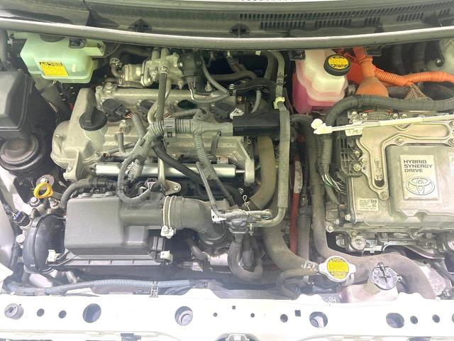 アクア Ｇ　禁煙車　寒冷地塩生　純正ナビ　バックカメラ　スマートキー　シートヒーター　オートライト　オートエアコン　フルセグ　Ｂｌｕｅｔｏｏｔｈ再生　１５インチＡＷ　革巻きステアリング　プライバシーガラス（18枚目）