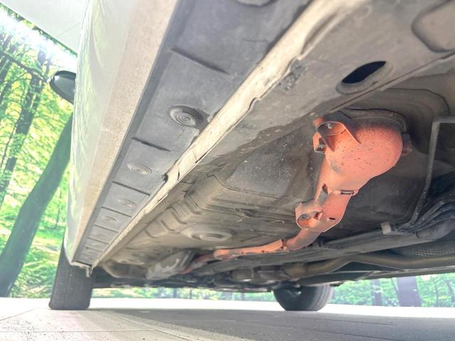 アクア Ｇ　禁煙車　寒冷地塩生　純正ナビ　バックカメラ　スマートキー　シートヒーター　オートライト　オートエアコン　フルセグ　Ｂｌｕｅｔｏｏｔｈ再生　１５インチＡＷ　革巻きステアリング　プライバシーガラス（22枚目）