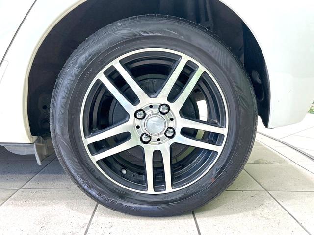 アクア Ｇ　禁煙車　寒冷地塩生　純正ナビ　バックカメラ　スマートキー　シートヒーター　オートライト　オートエアコン　フルセグ　Ｂｌｕｅｔｏｏｔｈ再生　１５インチＡＷ　革巻きステアリング　プライバシーガラス（43枚目）