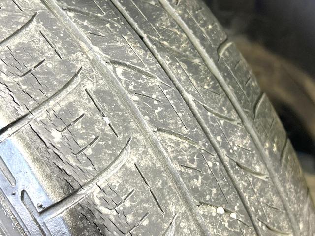 アクア Ｇ　禁煙車　寒冷地塩生　純正ナビ　バックカメラ　スマートキー　シートヒーター　オートライト　オートエアコン　フルセグ　Ｂｌｕｅｔｏｏｔｈ再生　１５インチＡＷ　革巻きステアリング　プライバシーガラス（45枚目）