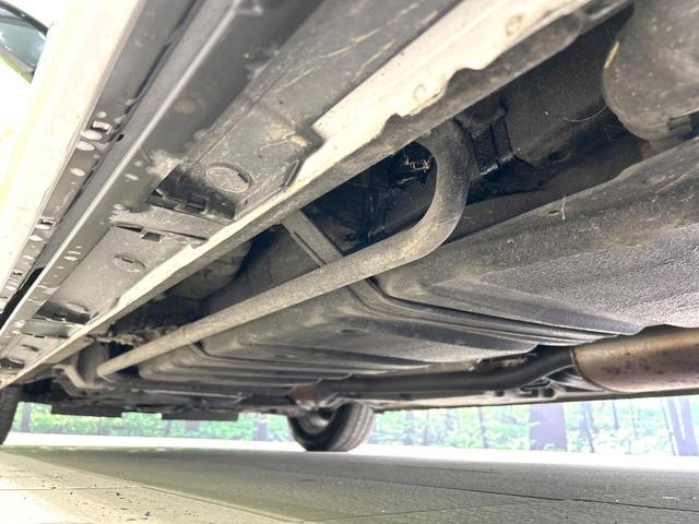 ノア Ｓｉ　ダブルバイビーＩＩ　後期型　禁煙車　純正９型ナビ　バックカメラ　両側電動ドア　衝突軽減装置　ハーフレザーシート　コーナーセンサー　スマートキー　ＬＥＤヘッド　ＥＴＣ２．０　クルコン　オートハイビーム　オートライト（24枚目）