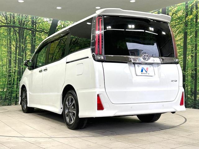 ノア Ｓｉ　ダブルバイビーＩＩ　後期型　禁煙車　純正９型ナビ　バックカメラ　両側電動ドア　衝突軽減装置　ハーフレザーシート　コーナーセンサー　スマートキー　ＬＥＤヘッド　ＥＴＣ２．０　クルコン　オートハイビーム　オートライト（63枚目）