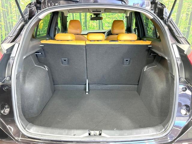 キックス Ｘ　ツートーンインテリアエディション　禁煙車　純正９型ナビ　衝突軽減装置　プロパイロット　バックカメラ　シートヒーター　ステアリングヒーター　スマートキー　ＥＴＣ　ドラレコ　ＬＥＤヘッド　革巻きステアリング　純正１７インチＡＷ（10枚目）