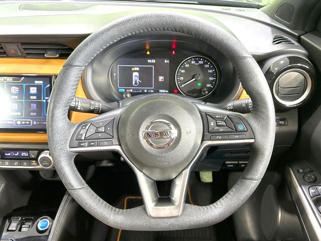 キックス Ｘ　ツートーンインテリアエディション　禁煙車　純正９型ナビ　衝突軽減装置　プロパイロット　バックカメラ　シートヒーター　ステアリングヒーター　スマートキー　ＥＴＣ　ドラレコ　ＬＥＤヘッド　革巻きステアリング　純正１７インチＡＷ（11枚目）