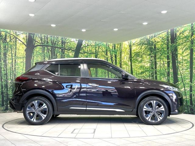 キックス Ｘ　ツートーンインテリアエディション　禁煙車　純正９型ナビ　衝突軽減装置　プロパイロット　バックカメラ　シートヒーター　ステアリングヒーター　スマートキー　ＥＴＣ　ドラレコ　ＬＥＤヘッド　革巻きステアリング　純正１７インチＡＷ（45枚目）