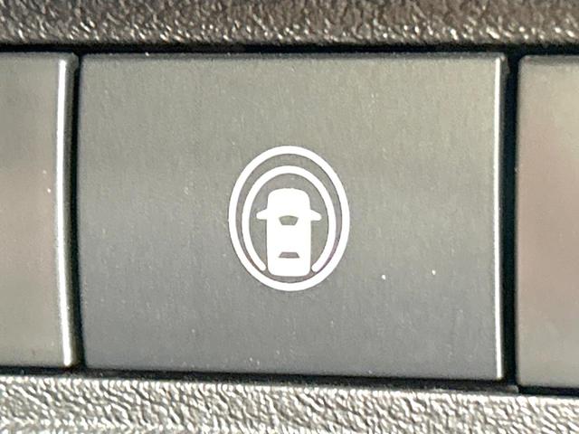 ノート Ｘ　純正９型ナビ　バックカメラ　エマージェンシーブレーキ　禁煙車　コーナーセンサー　スマートキー　ＬＥＤヘッド　ビルトインＥＴＣ　オートハイビーム　車線逸脱警報　オートライト　Ｂｌｕｅｔｏｏｔｈ（6枚目）