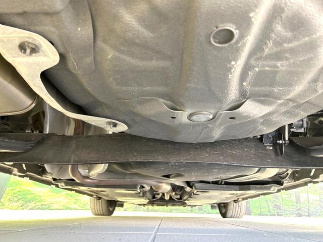 オーラ Ｇ　禁煙車　ＢＯＳＥサウンドシステム　メーカー純正９型ナビ　プロパイロット　全周囲カメラ　衝突軽減装置　デジタルインナーミラー　スマートキー　シートヒーター　ステアリングヒーター　純正１７インチＡＷ（19枚目）