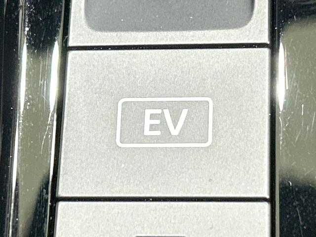 オーラ Ｇ　禁煙車　ＢＯＳＥサウンドシステム　メーカー純正９型ナビ　プロパイロット　全周囲カメラ　衝突軽減装置　デジタルインナーミラー　スマートキー　シートヒーター　ステアリングヒーター　純正１７インチＡＷ（29枚目）