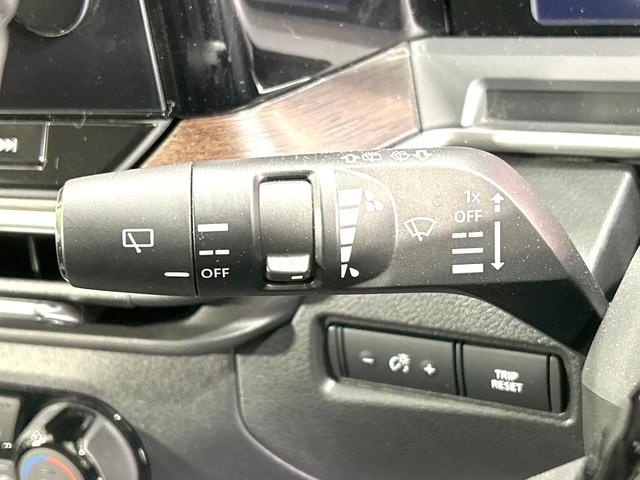 オーラ Ｇ　禁煙車　ＢＯＳＥサウンドシステム　メーカー純正９型ナビ　プロパイロット　全周囲カメラ　衝突軽減装置　デジタルインナーミラー　スマートキー　シートヒーター　ステアリングヒーター　純正１７インチＡＷ（35枚目）
