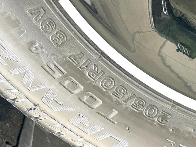 オーラ Ｇ　禁煙車　ＢＯＳＥサウンドシステム　メーカー純正９型ナビ　プロパイロット　全周囲カメラ　衝突軽減装置　デジタルインナーミラー　スマートキー　シートヒーター　ステアリングヒーター　純正１７インチＡＷ（52枚目）