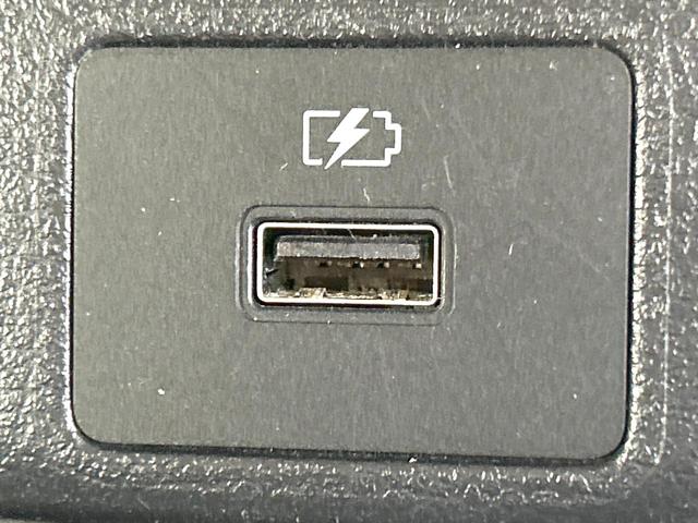 オーラ Ｇ　禁煙車　ＢＯＳＥサウンドシステム　メーカー純正９型ナビ　プロパイロット　全周囲カメラ　衝突軽減装置　デジタルインナーミラー　スマートキー　シートヒーター　ステアリングヒーター　純正１７インチＡＷ（60枚目）
