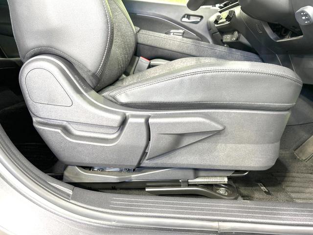 オーラ Ｇ　禁煙車　ＢＯＳＥサウンドシステム　メーカー純正９型ナビ　プロパイロット　全周囲カメラ　衝突軽減装置　デジタルインナーミラー　スマートキー　シートヒーター　ステアリングヒーター　純正１７インチＡＷ（65枚目）