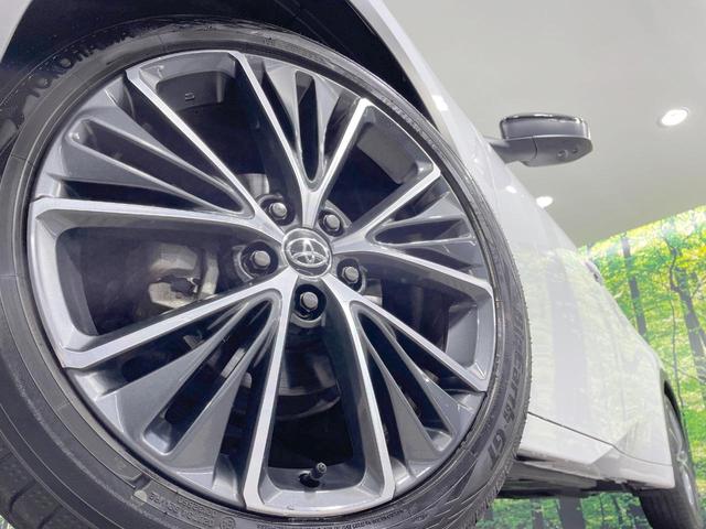 プリウス Ｇ　純正８型ナビ　全周囲カメラ　寒冷地仕様　衝突軽減　純正１９ＡＷ　レーダークルーズ　禁煙車　コーナーセンサー　スマートキー　ＬＥＤヘッド　ＥＴＣ　オートハイビーム　オートライト　オートエアコン（13枚目）