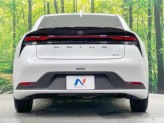 プリウス Ｇ　純正８型ナビ　全周囲カメラ　寒冷地仕様　衝突軽減　純正１９ＡＷ　レーダークルーズ　禁煙車　コーナーセンサー　スマートキー　ＬＥＤヘッド　ＥＴＣ　オートハイビーム　オートライト　オートエアコン（15枚目）