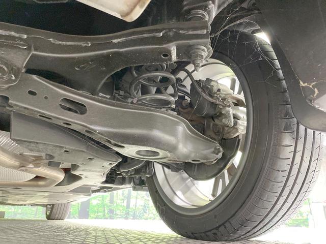 プリウス Ｇ　純正８型ナビ　全周囲カメラ　寒冷地仕様　衝突軽減　純正１９ＡＷ　レーダークルーズ　禁煙車　コーナーセンサー　スマートキー　ＬＥＤヘッド　ＥＴＣ　オートハイビーム　オートライト　オートエアコン（20枚目）