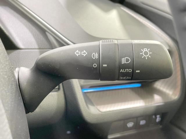 プリウス Ｇ　純正８型ナビ　全周囲カメラ　寒冷地仕様　衝突軽減　純正１９ＡＷ　レーダークルーズ　禁煙車　コーナーセンサー　スマートキー　ＬＥＤヘッド　ＥＴＣ　オートハイビーム　オートライト　オートエアコン（27枚目）