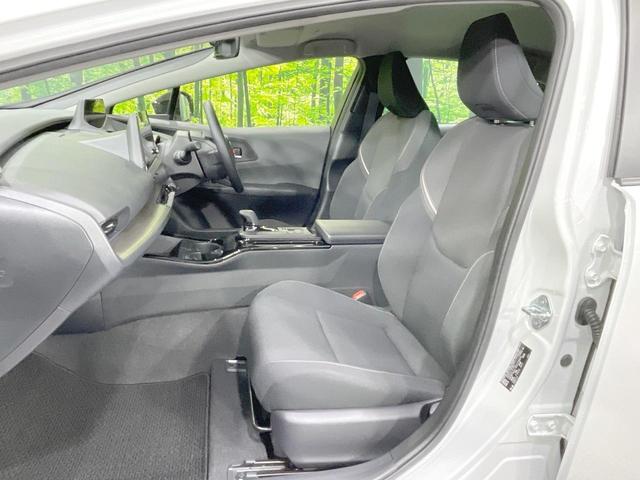 プリウス Ｇ　純正８型ナビ　全周囲カメラ　寒冷地仕様　衝突軽減　純正１９ＡＷ　レーダークルーズ　禁煙車　コーナーセンサー　スマートキー　ＬＥＤヘッド　ＥＴＣ　オートハイビーム　オートライト　オートエアコン（40枚目）