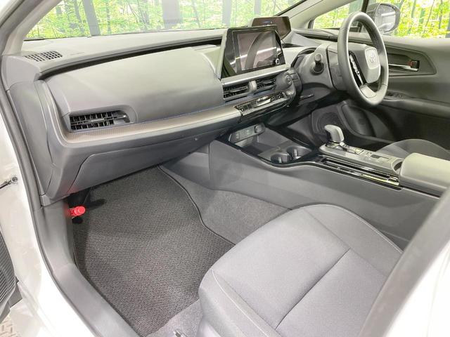 プリウス Ｇ　純正８型ナビ　全周囲カメラ　寒冷地仕様　衝突軽減　純正１９ＡＷ　レーダークルーズ　禁煙車　コーナーセンサー　スマートキー　ＬＥＤヘッド　ＥＴＣ　オートハイビーム　オートライト　オートエアコン（41枚目）