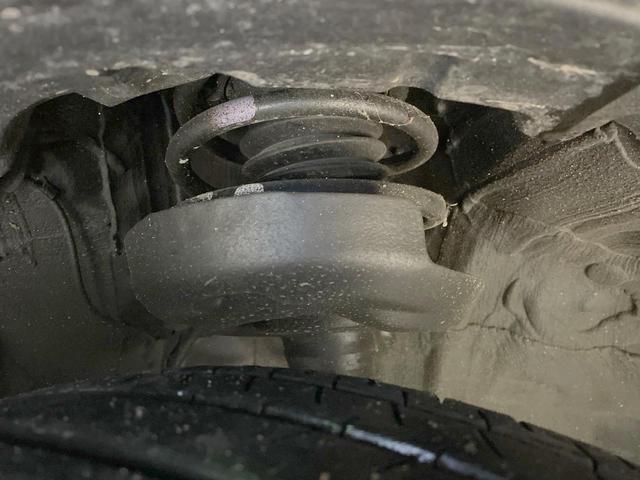 プリウス Ｇ　純正８型ナビ　全周囲カメラ　寒冷地仕様　衝突軽減　純正１９ＡＷ　レーダークルーズ　禁煙車　コーナーセンサー　スマートキー　ＬＥＤヘッド　ＥＴＣ　オートハイビーム　オートライト　オートエアコン（62枚目）