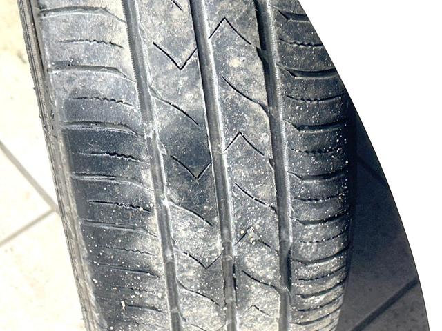 アクア Sスタイルブラック 禁煙車 SDナビ バックカメラ 寒冷地仕様 衝突被害軽減装置 コーナーセンサー スマートキー HIDヘッド ETC オートマチックハイビーム オートライト オートエアコン Bluetooth フルセグ(21枚目)