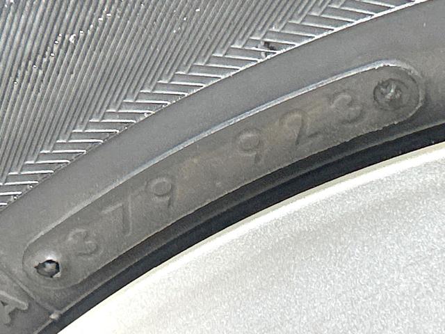 アクア Sスタイルブラック 禁煙車 SDナビ バックカメラ 寒冷地仕様 衝突被害軽減装置 コーナーセンサー スマートキー HIDヘッド ETC オートマチックハイビーム オートライト オートエアコン Bluetooth フルセグ(23枚目)