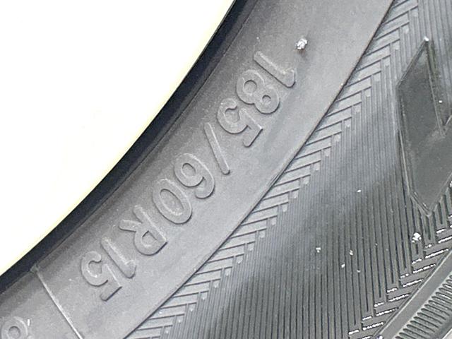 アクア Sスタイルブラック 禁煙車 SDナビ バックカメラ 寒冷地仕様 衝突被害軽減装置 コーナーセンサー スマートキー HIDヘッド ETC オートマチックハイビーム オートライト オートエアコン Bluetooth フルセグ(24枚目)