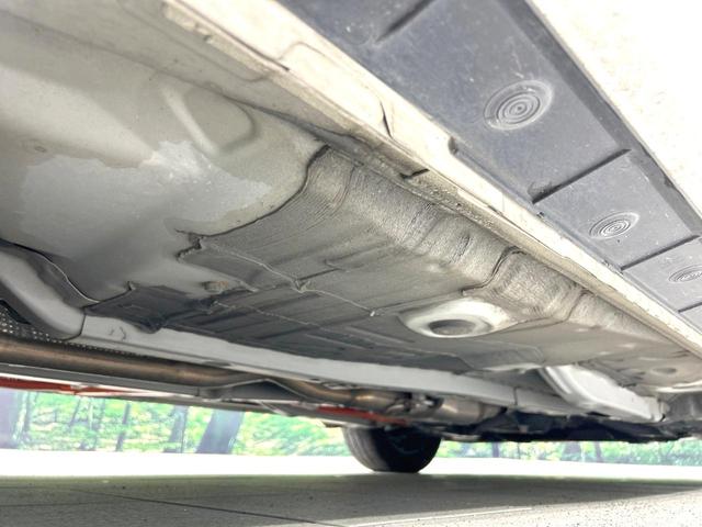 アクア Sスタイルブラック 禁煙車 SDナビ バックカメラ 寒冷地仕様 衝突被害軽減装置 コーナーセンサー スマートキー HIDヘッド ETC オートマチックハイビーム オートライト オートエアコン Bluetooth フルセグ(32枚目)