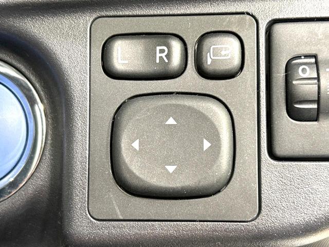 アクア Sスタイルブラック 禁煙車 SDナビ バックカメラ 寒冷地仕様 衝突被害軽減装置 コーナーセンサー スマートキー HIDヘッド ETC オートマチックハイビーム オートライト オートエアコン Bluetooth フルセグ(42枚目)