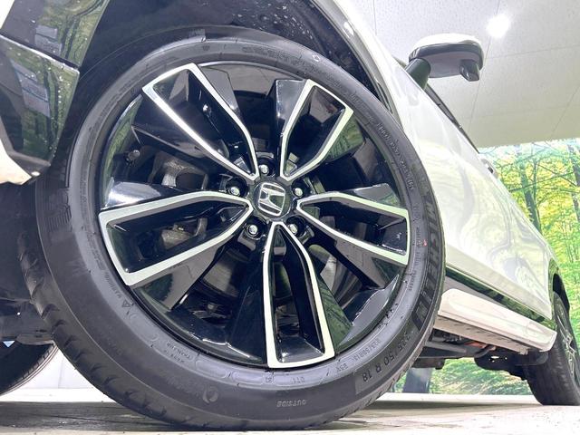 ヴェゼル e:HEV Z 4WD 禁煙車 メーカー9型ナビ バックカメラ 寒冷地仕様 衝突軽減装置 アダプティブクルーズ 電動リアゲート ハーフレザーシート ドラレコ コーナーセンサー スマートキー LEDヘッド ETC2.0(13枚目)